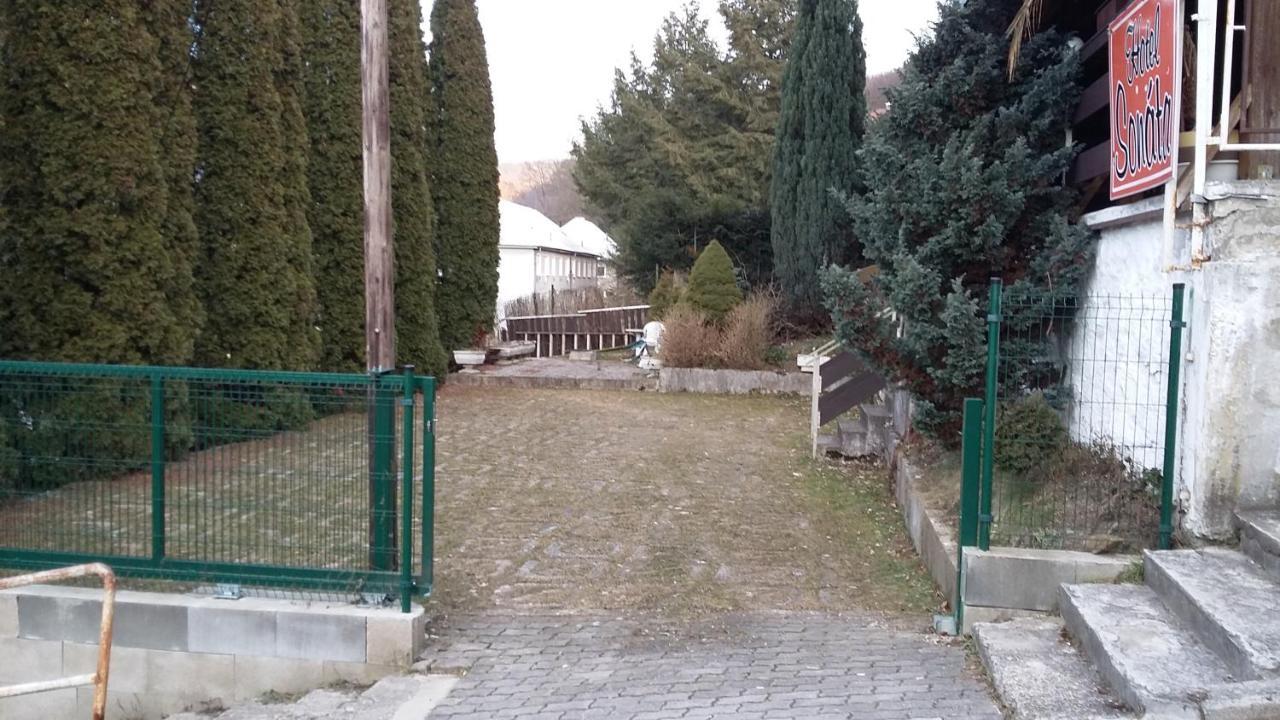 Garni Hotel Sonata Trencianske Teplice Luaran gambar